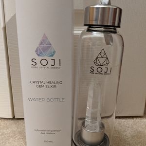 Soji clear quartz water bottle